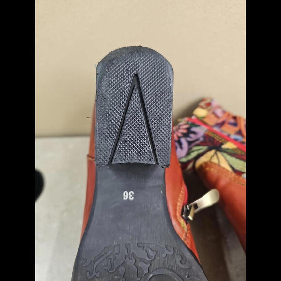 L'ARTISTE Spring Step Floral Red Zip Up Boots Size 36 - Picture 10 of 10